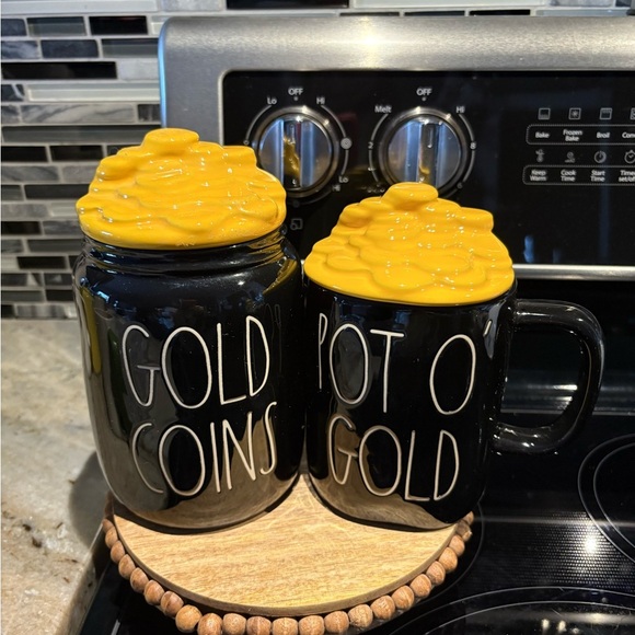 Rae Dunn GOLD COINS/POT O’ GOLD SET - Picture 1 of 1